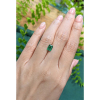 0.96 Ct. Emerald from Afghanistan Life Style
