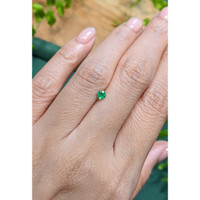 0.15 Ct. Emerald from Afghanistan Life Style