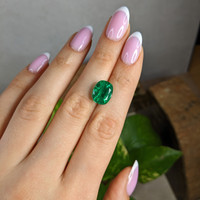 6.05 Ct. Emerald from Colombia Life Style