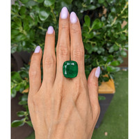 31.77 Ct. Emerald from Zambia Life Style