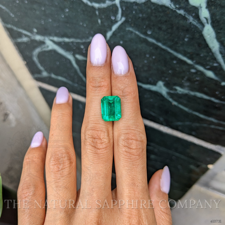 8.28 Ct. Emerald from Colombia - Muzo