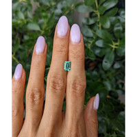 1.08 Ct. Emerald from Colombia Life Style