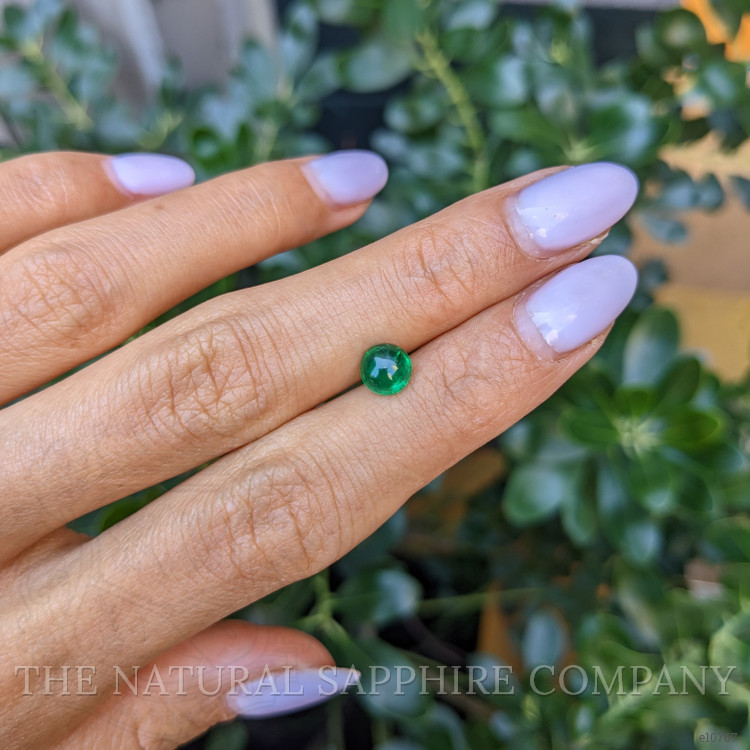 0.88 Ct. Cabochon Emerald from Colombia