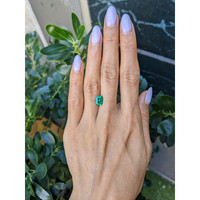 1.33 Ct. Emerald from Colombia Life Style