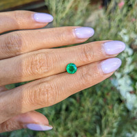 0.95 Ct. Emerald from Zambia Life Style