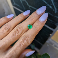 0.95 Ct. Emerald from Zambia Life Style