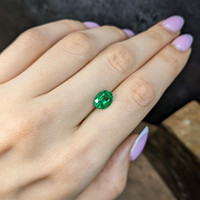 2.02 Ct. Emerald from Colombia Life Style