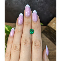 2.02 Ct. Emerald from Colombia Life Style