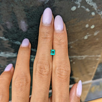 0.39 Ct. Emerald from Colombia Life Style