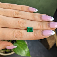 2.85 Ct. Emerald from Brazil Life Style
