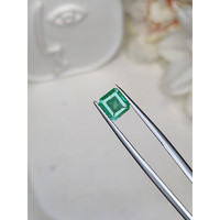 1.40 Ct. Emerald from Zambia Life Style