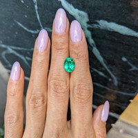 2.55 Ct. Emerald from Colombia Life Style