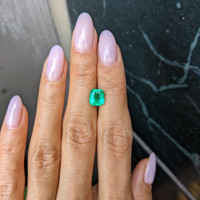 2.20 Ct. Emerald from Colombia Life Style