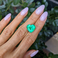7.20 Ct. Emerald from Colombia Life Style