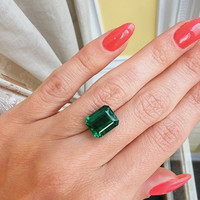5.53 Ct. Emerald from Zambia Life Style