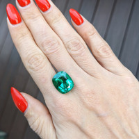 10.48 Ct. Emerald from Zambia Life Style
