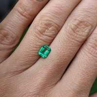 0.59 Ct. Emerald from Zambia Life Style