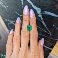 3.70 Ct. Emerald from Colombia Life Style