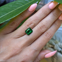 2.51 Ct. Emerald from Zambia Life Style