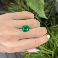 3.17 Ct. Emerald from Zambia Life Style