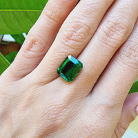2.77 Ct. Emerald from Zambia Life Style