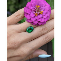 2.92 Ct. Emerald from Zambia Life Style