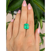 4.73 Ct. Emerald from Colombia Life Style