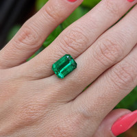 3.60 Ct. Emerald from Zambia Life Style