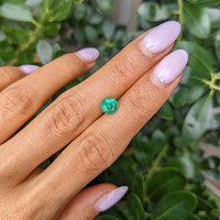 1.13 Ct. Emerald from Zambia Life Style