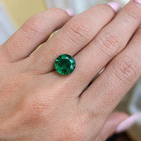 3.10 Ct. Emerald from Zambia Life Style