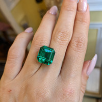 10.64 Ct. Emerald from Zambia Life Style