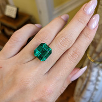 10.64 Ct. Emerald from Zambia Life Style