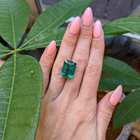 11.15 Ct. Emerald from Zambia Life Style