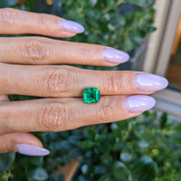 2.79 Ct. Emerald from Zambia Life Style