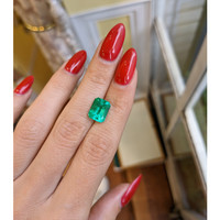 3.05 Ct. Emerald from Colombia Life Style