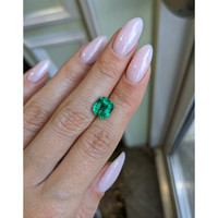 2.16 Ct. Emerald from Colombia Life Style