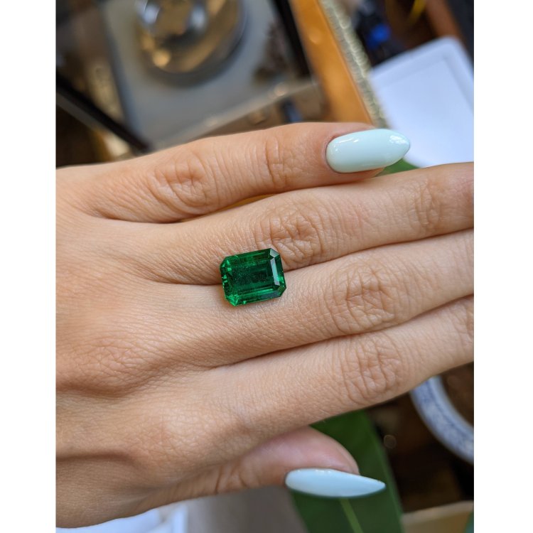 Vivid Colombian Emerald cut 30.15 cts Ethically Mined Natural Stones Emerald Cut outlet Authentic Gemstone For Ring beads Jewelry making gemstone