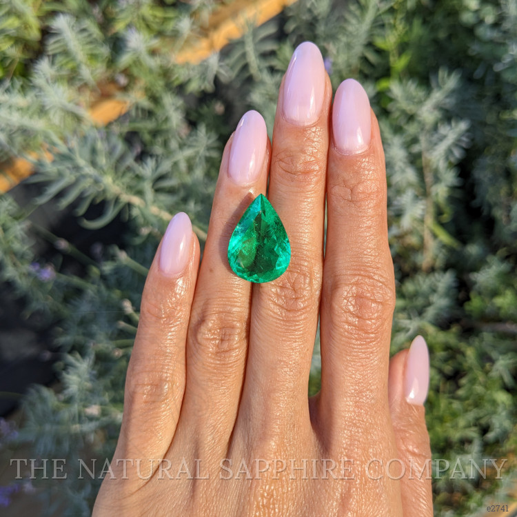 10.94 Ct. Emerald from Colombia