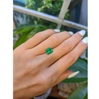 1.21 Ct. Emerald from Colombia Life Style