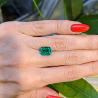 3.35 Ct. Emerald from Zambia Life Style
