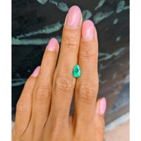 1.10 Ct. Emerald from Colombia Life Style