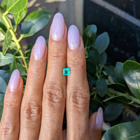 0.54 Ct. Emerald from Colombia Life Style