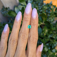 0.54 Ct. Emerald from Colombia Life Style