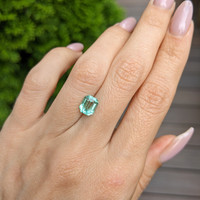 1.48 Ct. Emerald from Colombia Life Style