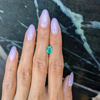 1.04 Ct. Emerald from Colombia Life Style