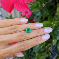 2.55 Ct. Emerald from Zambia Life Style