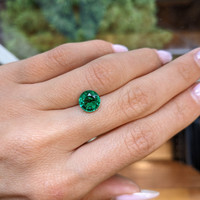 2.03 Ct. Emerald from Zambia Life Style