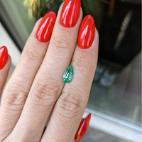 0.91 Ct. Emerald from Russia Life Style