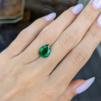 2.62 Ct. Emerald from Zambia Life Style