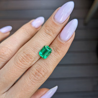 2.54 Ct. Emerald from Zambia Life Style